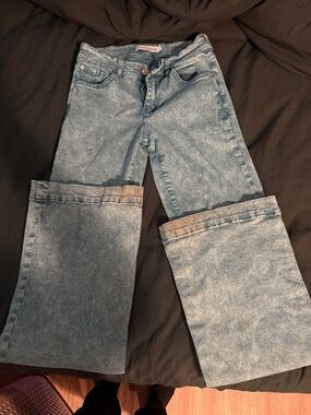 Women’s Light Blue Acid Wash Wide Leg Jeans